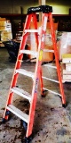 GOOD USED ORANGE WERNER 6FT FIBERGLASS LADDER