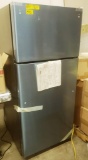 NEW GE STAINLESS STEEL REFRIGERATOR FREEZER DAMAGED IN SHIPPING