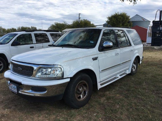 *1997 White Ford Expedition XLT