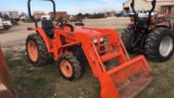 Kubota L2800 4x4 Tractor w/LA463 Loader