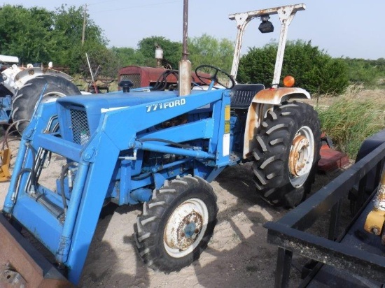 Ford 1900 4wd Tractor w/771 Loader