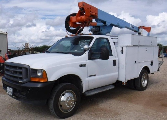 *Ford F550 V8 Diesel Bucket Truck