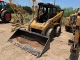 CAT 252b2 Skid Steer  w/6' Bucket