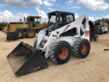 Bobcat Skid Steer S330 w/ loader