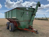 John Deere 650 Grain Wagon w/auger