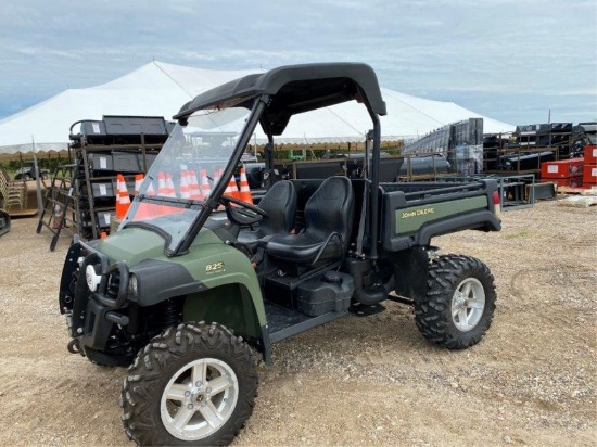 2015 John Deere 825i Gator 4x4