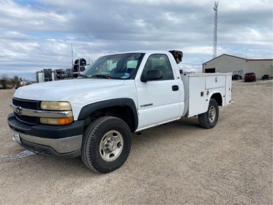 *2002 Chevrolet w/Utility Bed