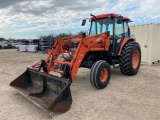 Kubota M900 w/Loader 2WD 3863 hours