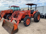 Kubota M5400 4WD w/LA1001 loader