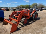 Kubota B7800 HST 4X4 w/loader