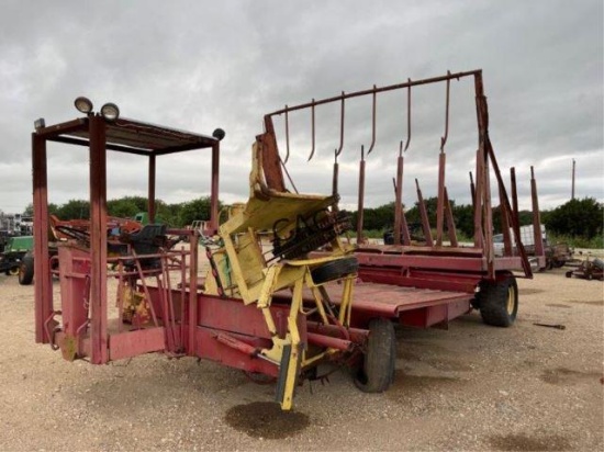 New Holland Driveable Square Bale Wagon