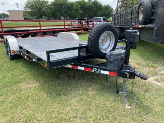 18' PJ Carhauler w/Electric Winch & Jacks