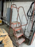 Rolling Ladder