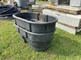 2pc Rubbermaid Water Troughs