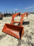 Kubota LA1154 Loader w/Quick Attach Bucket