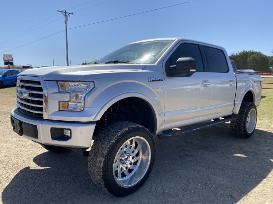 2015 Ford F-150 XLT Sport 4D 2WD