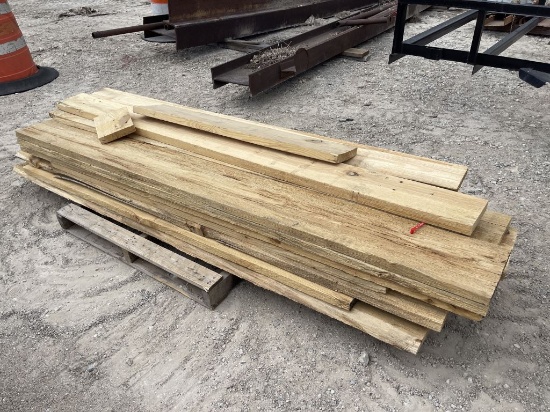 Pallet of Asst Lengths Wood