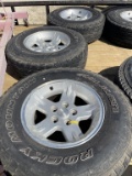 5pc Tires 30x9.50R15LT on Rims