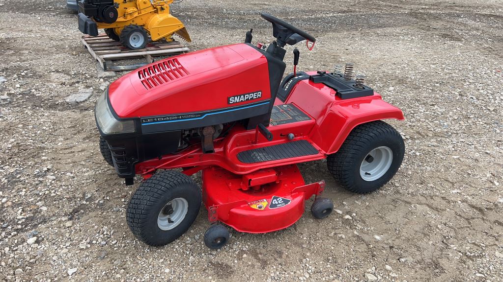 Snapper Zero Turn Mower Snapper Hydro Riding Mower ZTX275 48