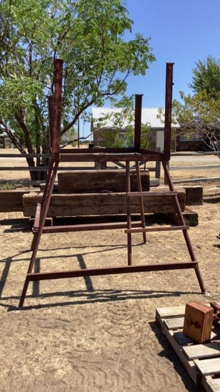 Metal Deer Stand
