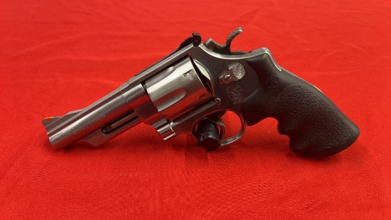 Smith & Wesson 629-4 Revolver 44Mag SN#CAE6105