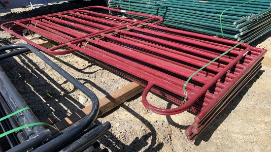 Priefert 6 Panels w/Walk Thru Gate