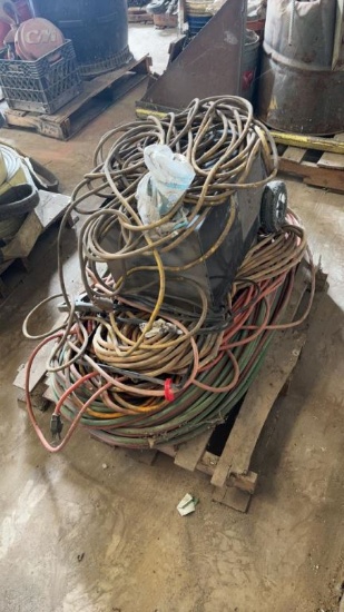 Pallet of Miscellaneous Cords and Battery Charger