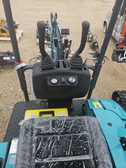 NEW AGT QK16R Mini Excavator
