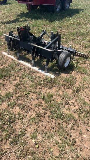 ABI TR3-E Equine Arena Rake | Online Auctions | Proxibid