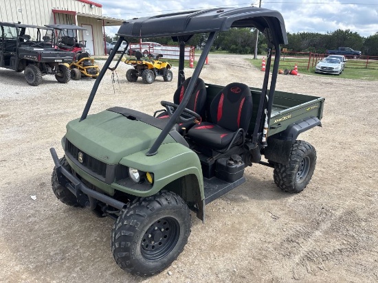 John Deere XUV Gator