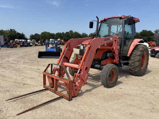 Kubota M8540 Cab/Air 2WD w/LA1353 Loader/HaySpear