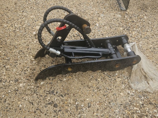 NEW Mini Excavator Hydraulic Thumb Clamp