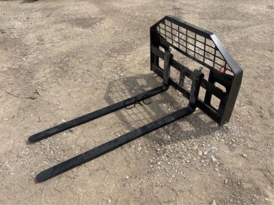 NEW Future Skid Steer Pallet Forks