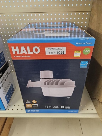 NEW Halo Standard Area LED Light