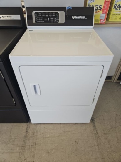 NEW Speed Queen DR7 Sanitizing Electric Dryer with