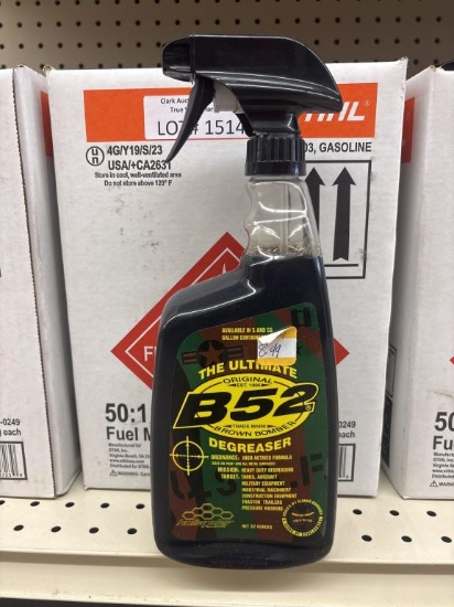 NEW Case of (8) 32oz.B52 Degreaser