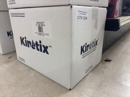 NEW Case of 12-1qt Bottles of Kinetix 20W-50 Oil