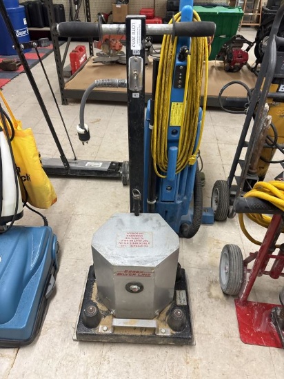 Essex-Silver Line 1218R Floor Polisher