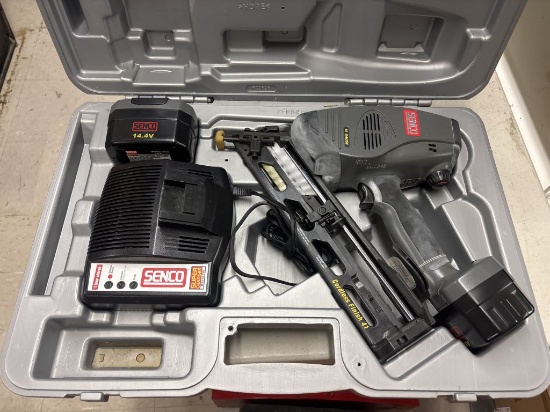 Senco Cordless Finish 41 Nailer w/Case and Battery