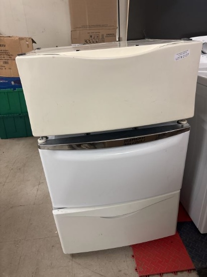 Lot of 3 Assorted Washer/Dryer Pedestals