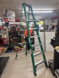 NEW Louisville Ladder FS4008 Fiberglass 8'