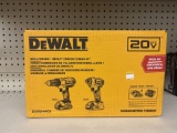 NEW Dewalt 20V MAX* Drill Driver/Impact Driver Kit