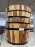 Lot of 4 Decorative Planters