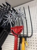 Lot of 3 NEW Gardening Tools