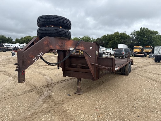 *1980 Load Trail GN T/D Flatbed Trailer