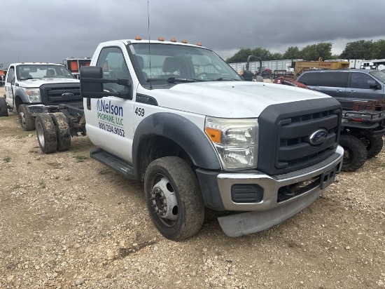 *2014 Ford F-550 Super Duty Cab/Chassis