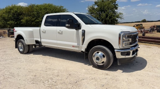 *2024 Ford F350 Lariat Crew Cab Dually Diesel FX4