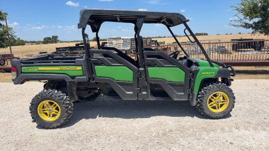 John Deere XUV825m 4WD Crew Cab Gator