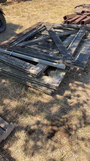 Lot of 4 Metal Frame & Wood Walk Through Gates
