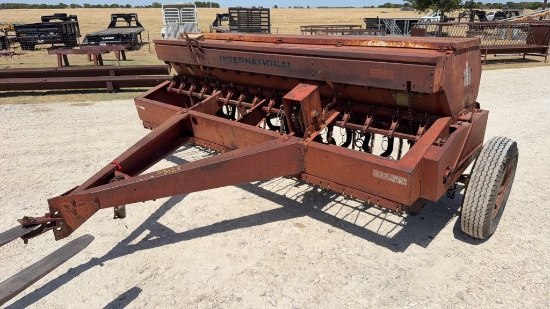 International 510 Grain Drill W/Small Seed Box